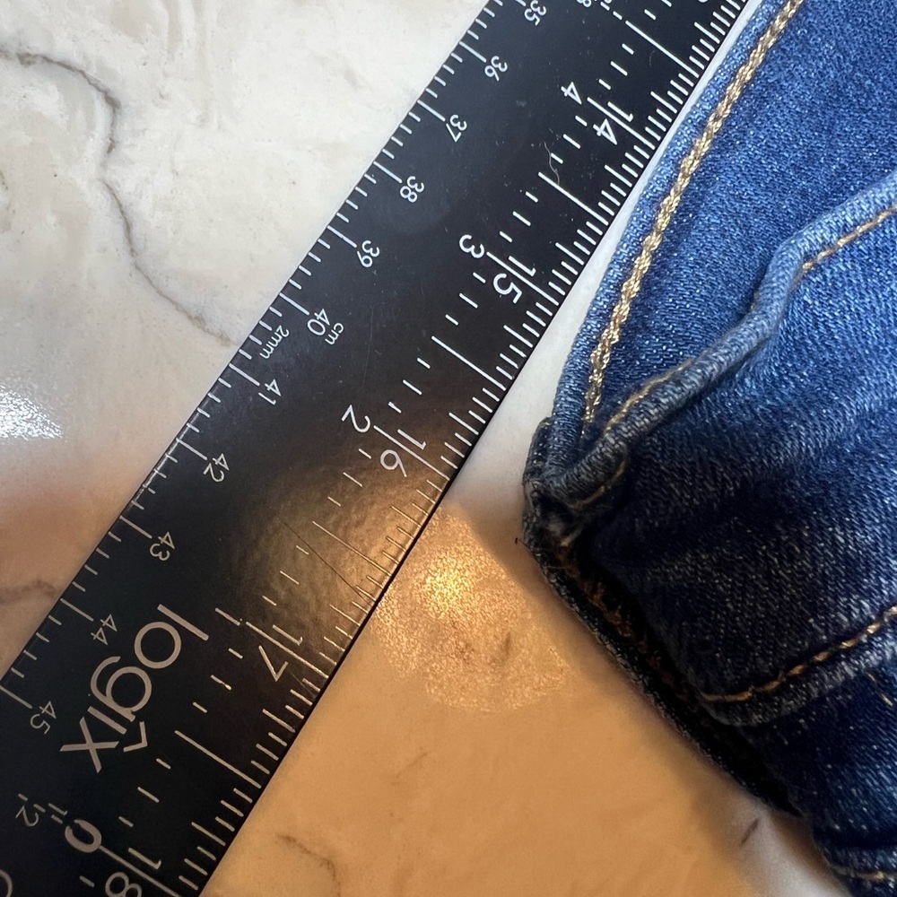 Banana Republic Denim Curvy Girlfriend Jeans Size 30 / 10 - Picture 4 of 5